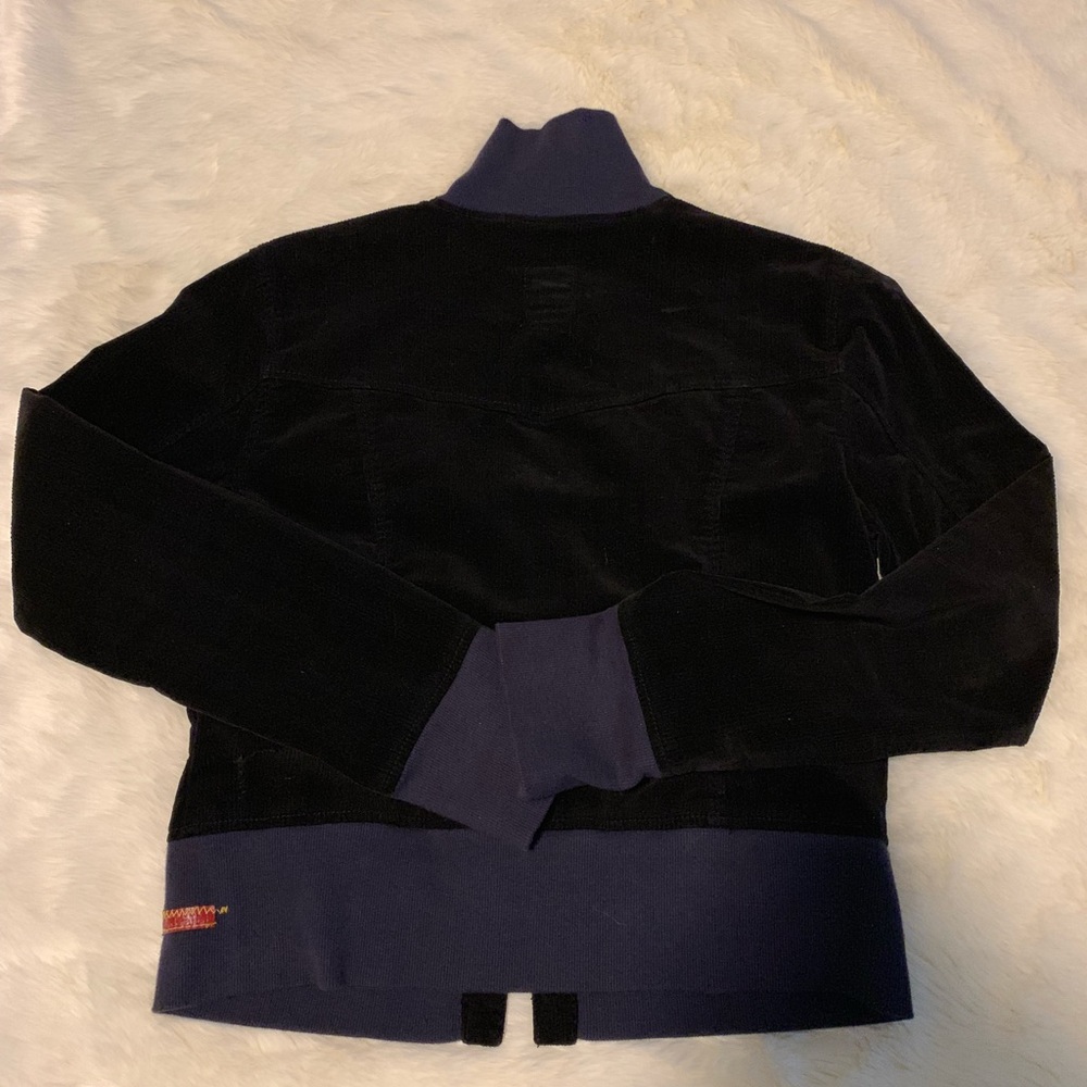 Chic zip up jacket! - Picture 2 of 2